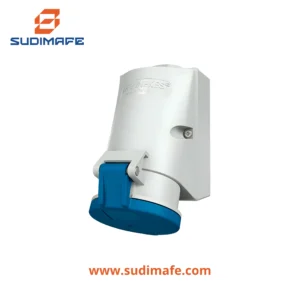 Toma visible 32A Mennekes 230V 4 polos 9H IP44